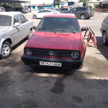 арзан голф: Volkswagen Golf: 1989 г., 1.8 л, Механика, Бензин, Седан