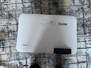 Проекторы: Проектор benq LH820ST