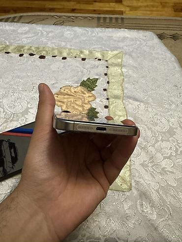 balaca plazma: IPhone 15 Pro Max, 256 GB, Desert Titanium, Face ID, Simsiz şarj — 3