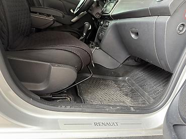 Renault: Renault Sandero Stepway: 2017 г., 1.6 л, Автомат, Бензин, Хэтчбэк — 11