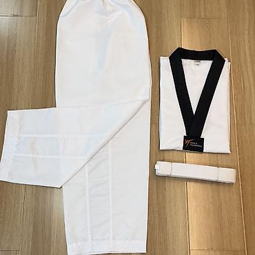 коленный: Кимоно для тхэквондо (добок) World Taekwondo Особенности: - — 1