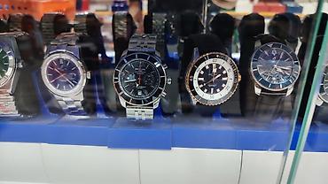 breitling: Kişi qol saatları – müxtəlif modellər və üslublar Məhsul təsviri: - — 7