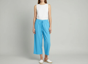 spodnie ze ściągaczem na dole: 3/4 Trousers for women, size L at lalafo.pl spodnie ze ściągaczem na dole: 3/4 Trousers for women, size L