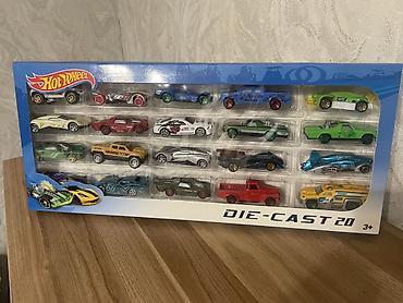 Yeni Hot Wheel dəmir maşınları 1 qutu 20 ədəd. Qiymət 35 azn Ünvan lalafo.az -da Yeni Hot Wheel dəmir maşınları 1 qutu 20 ədəd. Qiymət 35 azn Ünvan