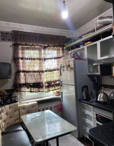 Продажа квартир: 3 комнаты, 75 м², 105 серия, 4 этаж, Косметический ремонт