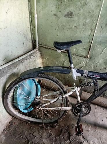 26 velosipedler: Velosiped – RAMBO markalı, şəhər/dağ tipli Xüsusiyyətlər: - Çərçivə — 3