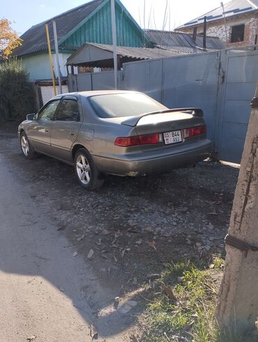 ауди 100 2: Toyota Camry: 2000 г., 2.2 л, Автомат, Бензин, Седан