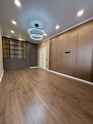 квартиры не дорогие: 2 комнаты, 52 м², Элитка, 1 этаж, Евроремонт
