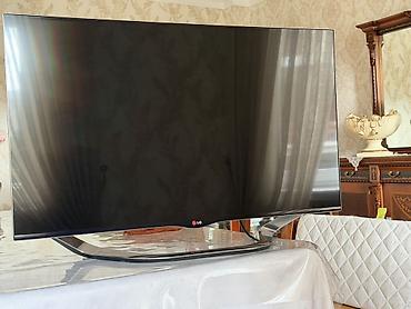 LG televizor – geniş ekran, nazik çərçivə və şık U‑formalı masaüstü