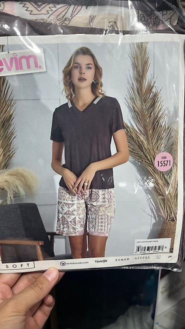 Комплекты: Комплект, Майка, Трусики, Чулки, Шортики, Вискоза, В горох, Бесшовная модель, Прозрачная модель at lalafo.kg — 5 Комплекты: Комплект, Майка, Трусики, Чулки, Шортики, Вискоза, В горох, Бесшовная модель, Прозрачная модель — 5