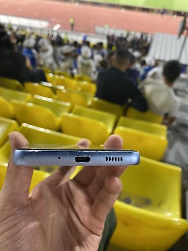 note 2: Samsung Galaxy A33 5G, Б/у, 128 ГБ, цвет - Голубой — 4