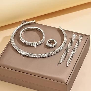 Setovi nakita: Svečani set nakita sa kristalima – više delova - Komplet se sastoji — 10