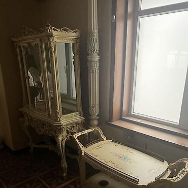 stol stil: İşlənmiş, Divan, Dolab, Jurnal masası, İtaliya — 3