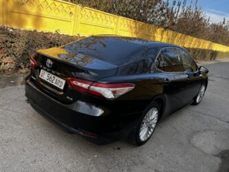 Toyota: Toyota Camry: 2018 г., 2.5 л, Вариатор, Гибрид, Седан — 8