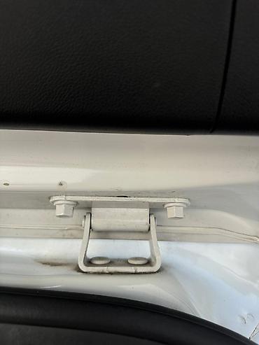 Kia: Kia Sorento: 2022 г., 1.6 л, Гибрид — 12