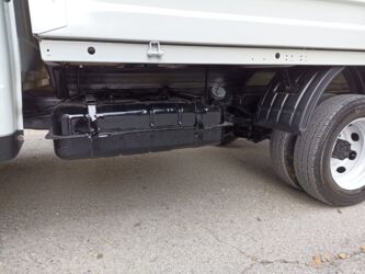 QAZ: QAZ GAZel Biznes: 2.7 l | 2017 il 53000 km Van body type — 9