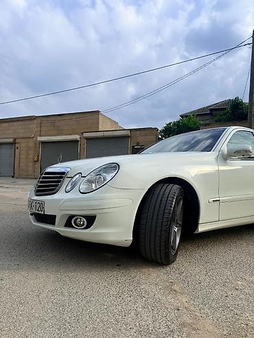 Mercedes-Benz: Mercedes-Benz E-Class: 2.2 l | 2007 il Sedan — 2
