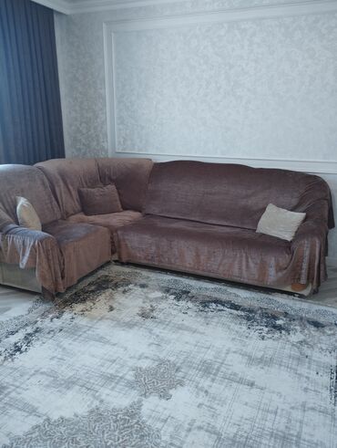 uqlavoy divan islenmis: Künc divan, İşlənmiş, Açılan, Bazasız, Parça, Çatdırılma yoxdur