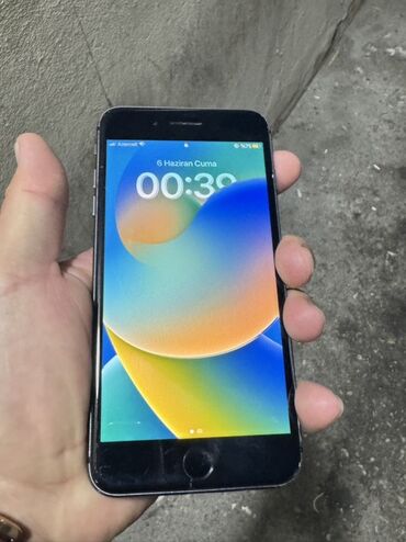 Apple iPhone: IPhone 8, 64 GB, Qara, Barmaq izi