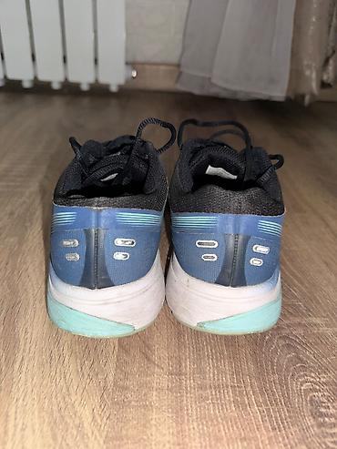Qadın ayaqqabıları: ASICS GT-1000 krossovkaları - Rəng: mavi/firuzeyi - Üst hissə — 3