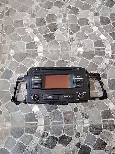 konnektor: Avtomobil üçün original multimedia maqnitolası / baş cihazı. Panel — 1