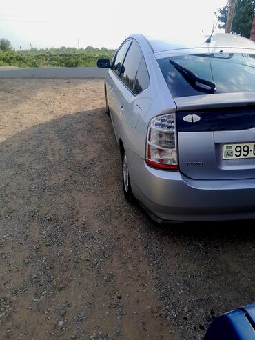 Toyota: Toyota Prius: 1.5 l | 2007 il Hetçbek