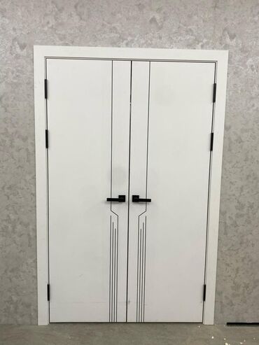 двери с двух сторон из бельгии: Межкомнатная глухая дверь, Двустворчатая, цвет - Белый