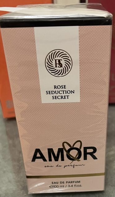 Ətriyyat: Hayaati Royale ətir suyu qadınlar üçün nəzərdə tutulmuşdur və zərif — 2