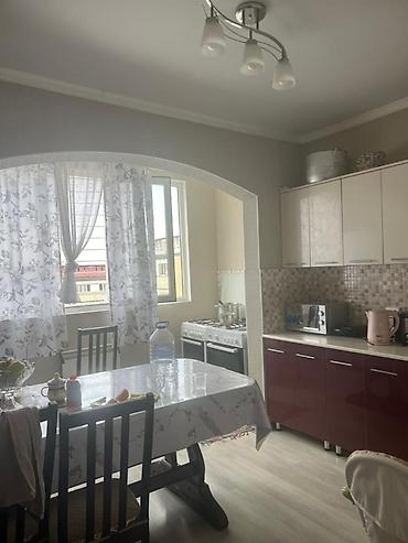 куйручук: 2 бөлмө, 70 м², Көк-Жар ж/м 106-серия жакшыртылган, 9 кабат — 2