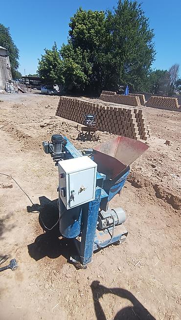 Другое оборудование для производства: Продаю Глина Станок автоматический. размер кирпича дл.35 шир. 17 — 4