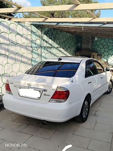 sirvan masin: Toyota Camry: 3 l | 2005 il Sedan — 4