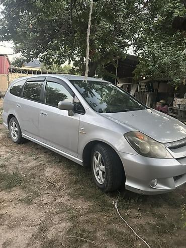 step wgn: Honda Stream: 2004 г., Автомат, Бензин, Минивэн — 2