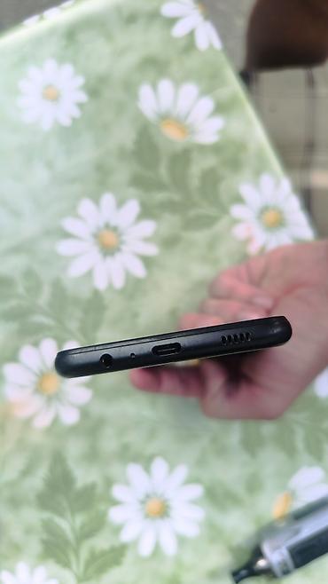 second hand phone: Samsung Galaxy A12, crna boja - Ekran: 6.5" PLS LCD, rezolucija — 4