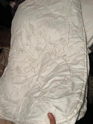 Одеяла и пледы: Одеяло, Б/у, Синтепон, Все сезоны, Двусторонний — 11