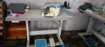 ситирални машина: Швейная машина Jack, Полуавтомат