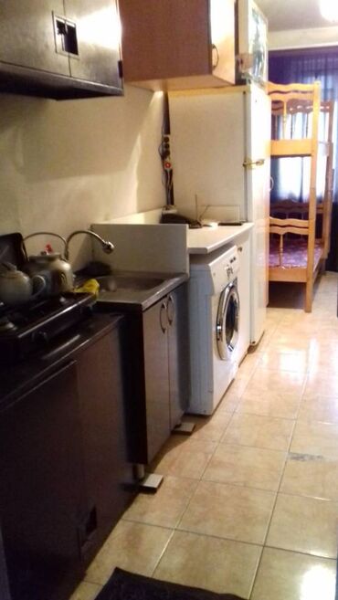 Uzunmüddətli kirayə mənzillər: 1 - otaq (studiya tipli otaq və ya studiya - mənzil ), (mehmanxana — 3