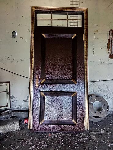 suse qab: Məhsul: Dəmir giriş qapıları Təsvir: - Material: qalın metal — 6