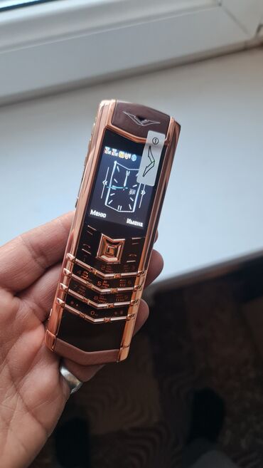 телефон цум: Vertu Signature Touch, Новый, цвет - Золотой, 2 SIM