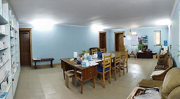 Продажа коттеджей и домов: Продам в центре двухэтажный кирпичный дом,+ цокольный этаж. Удобен — 25