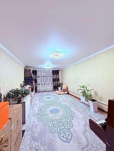 Продажа коттеджей и домов: Продаётся дом с помещениями и хозяйственными постройками. Планировка — 9