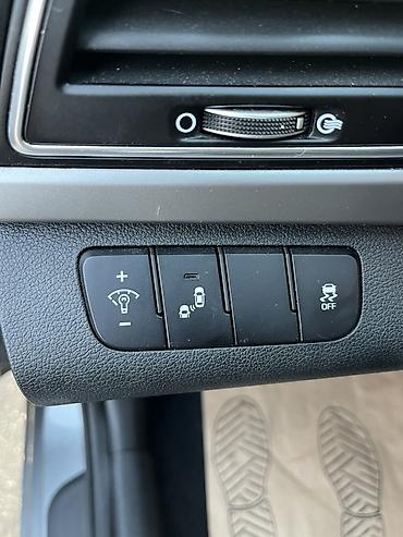 kia servis ehtiyat hisseleri: Hyundai Elantra – sedan, geniş və rahat salon Özəlliklər: - Qara — 2