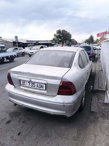 Opel: Opel Vectra: 1999 г., 1.6 л, Механика, Газ, Седан — 2