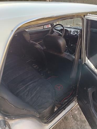 запчасти опель вектра б: VAZ 2106 sedan - Kuzov: 4 qapılı, ağ rəng, xrom yan moldinqlər — 1