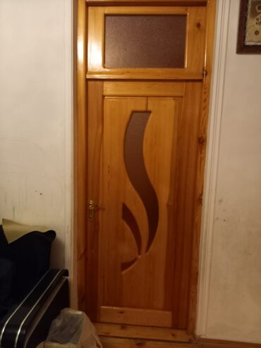 Döşəmə: Qonaq otağı üçün İşlənmiş Otaq qapısı 90x200 sm Naliçnik ilə, Zəmanətsiz, Ünvandan götürmə