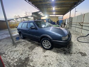 хода свик: Volkswagen Passat: 1988 г., 1.8 л, Механика, Бензин, Универсал