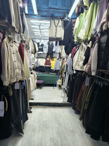 контейнер дом бишкек: Сдаю на длительный срок. рынок Дордой китайский проход 7-8. Цена