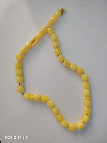 fosfor tesbih: ​Antik Kərbəla təsbehi (Sarı damarlı material, 33 daşlı). Kərbəla — 10
