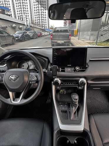 Toyota: Toyota RAV4: 2021 г., 2 л, Вариатор, Бензин, Кроссовер — 11