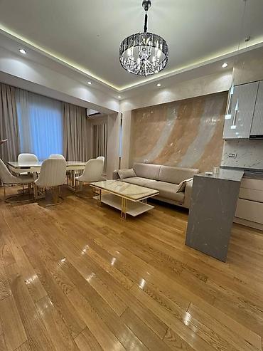 110: İcarəyə verilir 3 otaqlı yeni tikili 110 m², 28 May m. Kateqoriya — 1