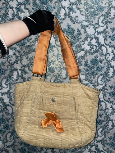 мужские кожаные сумки бишкек: Сумки женские и мужская.
Большие по 350 с
Маленький золотой 150 с